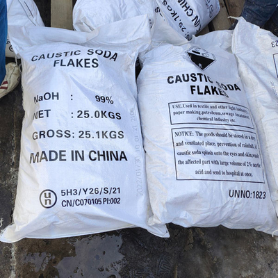 NaOH Caustic Soda Sodium Hydroxide Ανόργανη ένωση Strong Corrosiveness 25 KG / BAG